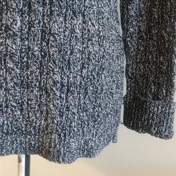 Croft & Barrow Women Sweater - Picture 3 of 5